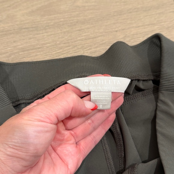 ATHLETA Mountain Olive Brooklyn Mid Rise Ankle Travel Leisure Pants Bottoms 8 - Picture 8 of 10